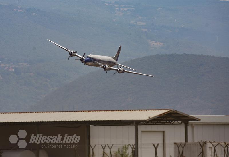 Titov avion sletio u Mostar - Titov predsjednički avion sletio u Mostar